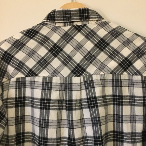 Streetwear Society Boxy Cropped Plaid Button Down Shirt - Picture 8 of 16